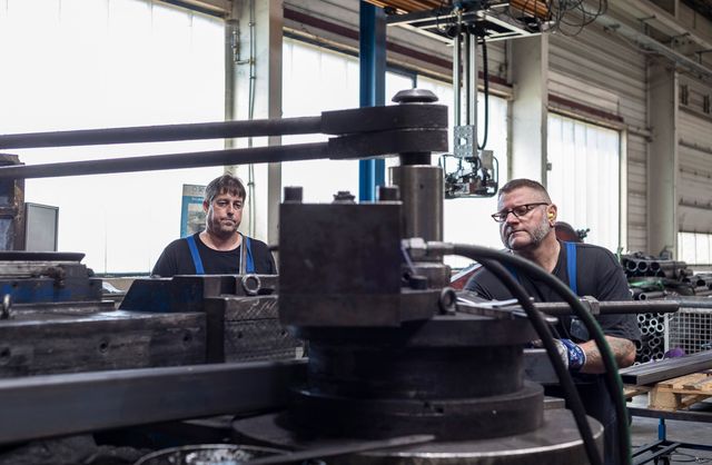 Biegen mit SCHUSTER - DER BIEGER - Rohre, Profile & Baugruppen biegen, lasern oder schweißen