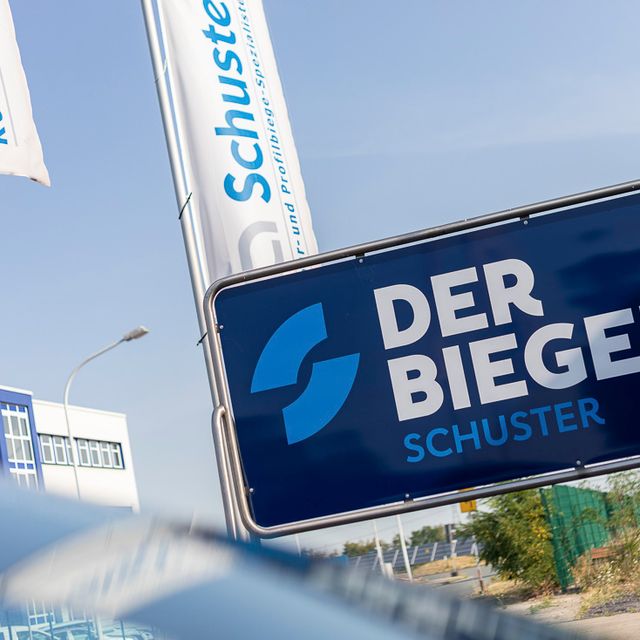 Wir stellen uns vor - SCHUSTER - DER BIEGER - Rohre, Profile & Baugruppen biegen, lasern oder schweißen